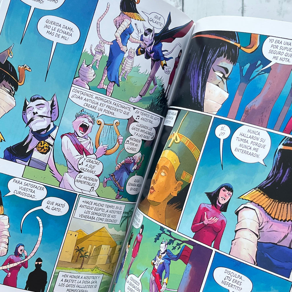 Margaret Atwood CÓMICS Y NOVELA GRÁFICA ANGEL CATBIRD